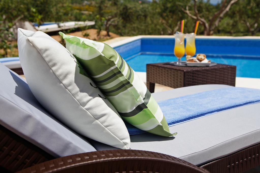 Holiday Homes Oliva ボル 部屋 写真