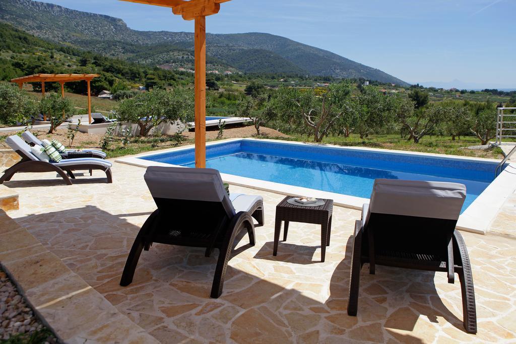 Holiday Homes Oliva ボル 部屋 写真