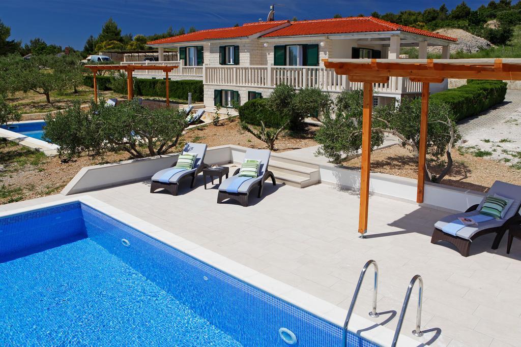 Holiday Homes Oliva ボル 部屋 写真