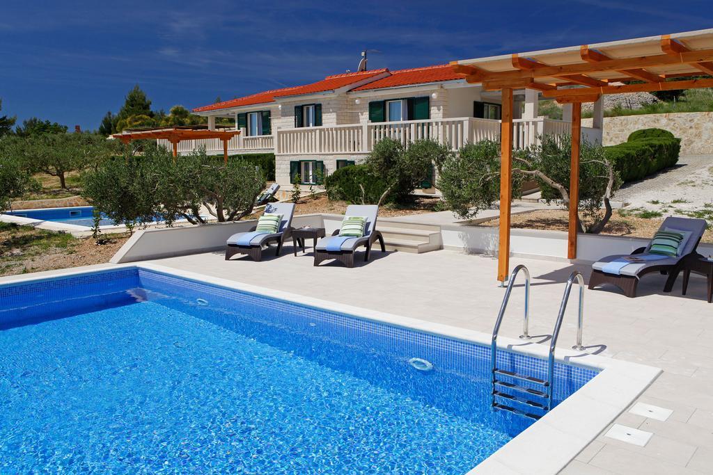 Holiday Homes Oliva ボル 部屋 写真