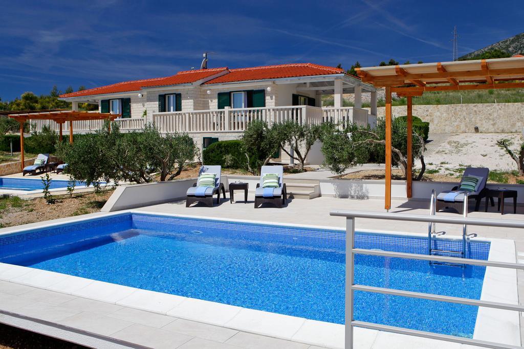 Holiday Homes Oliva ボル 部屋 写真